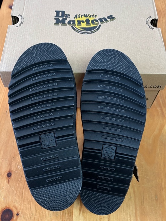 🖤Size 8 - NWT: DR. MARTENS - Women's VOSS II Sandals - Picture 9 of 13